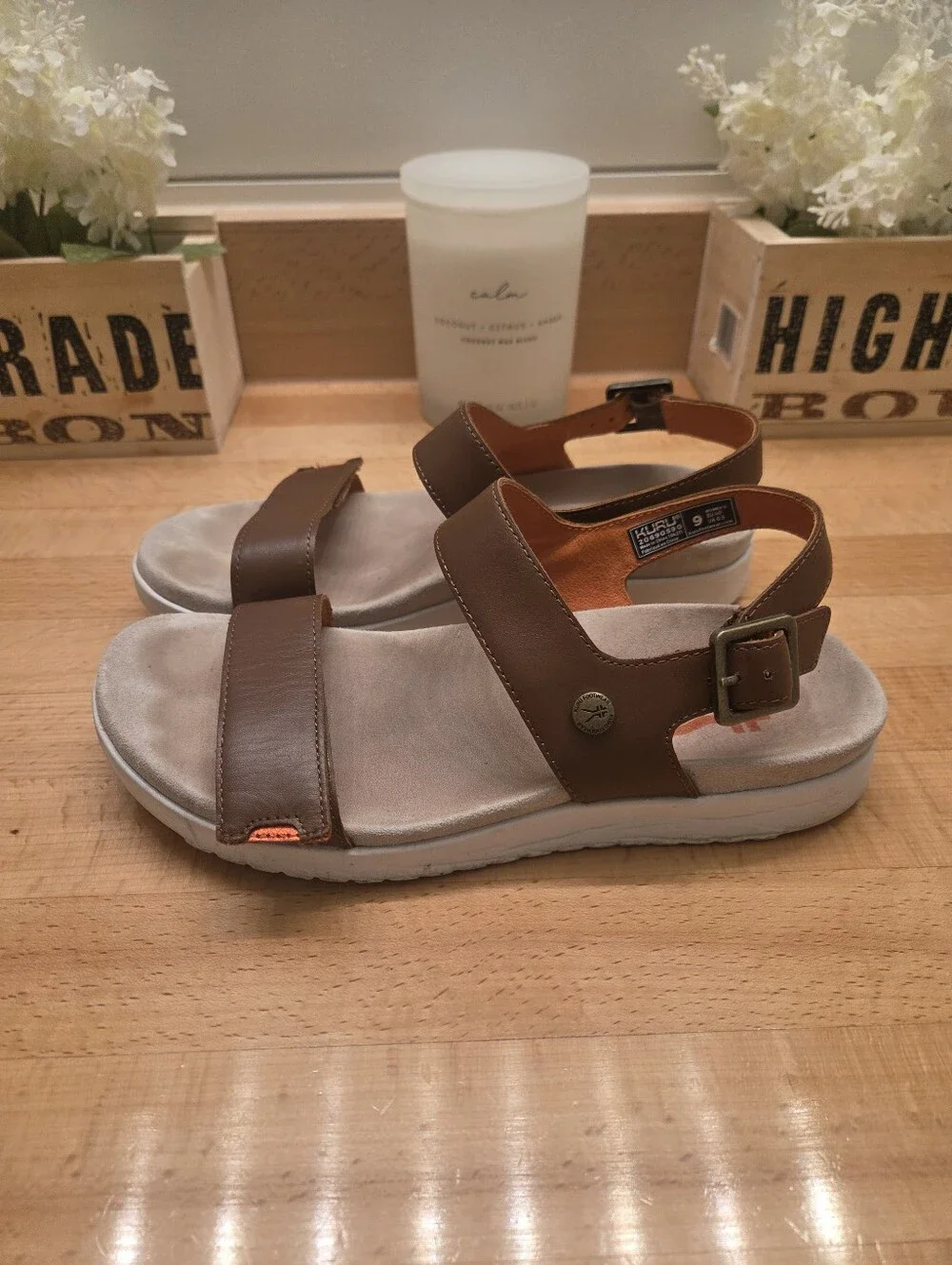 Kuru Glide Sandals Walnut Brown Leather  Women's Size 9